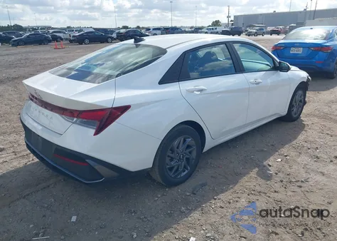 2024 Hyundai Elantra Sel from USA, damaged, VIN KMHLM4DGXRU769526